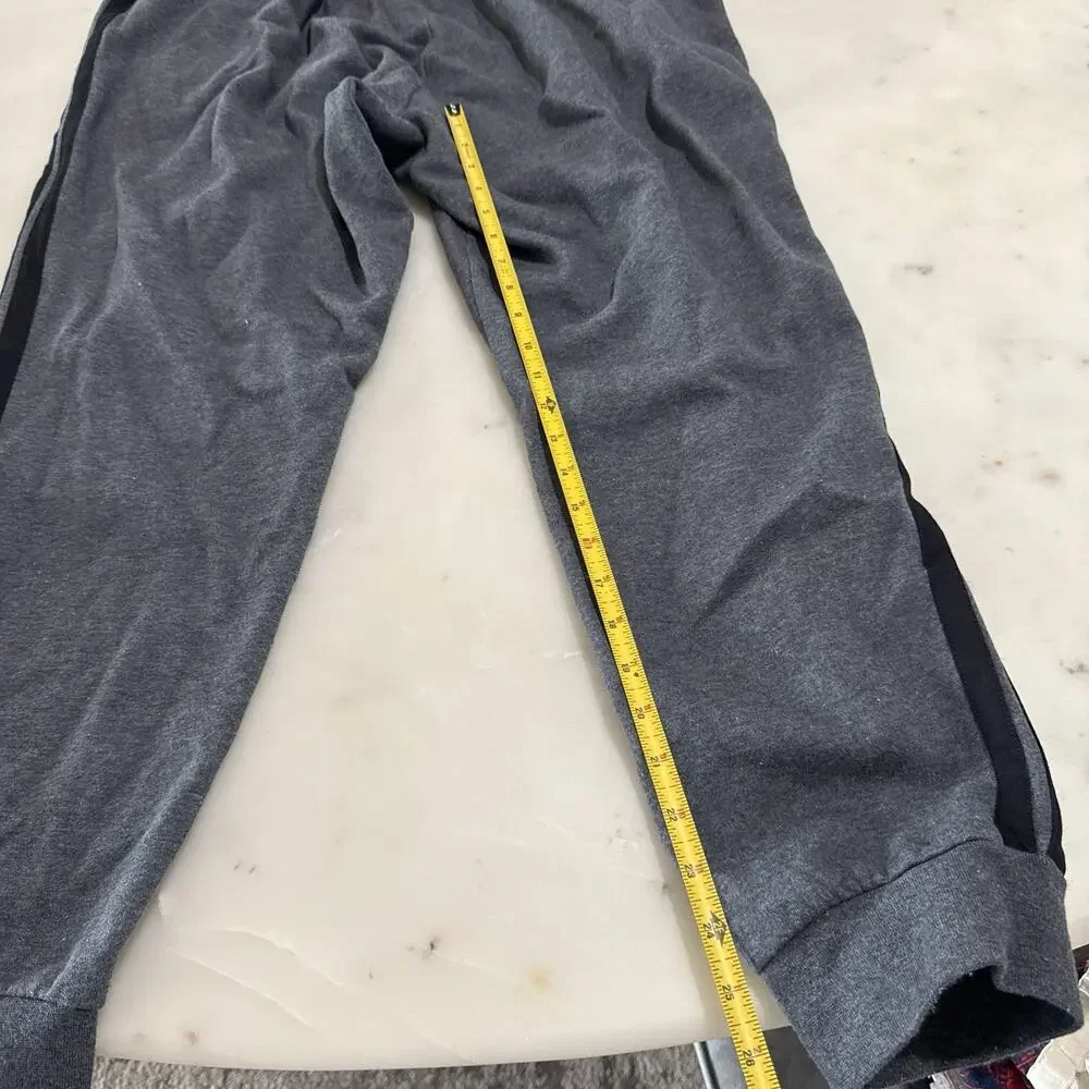 adidas men Essentials 3-Stripes Fleece Pants Size XL Dark Grey Black